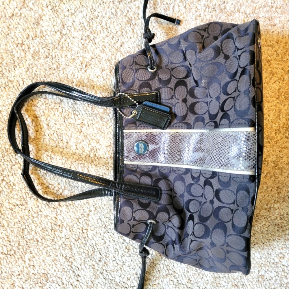 Authentic coach purse